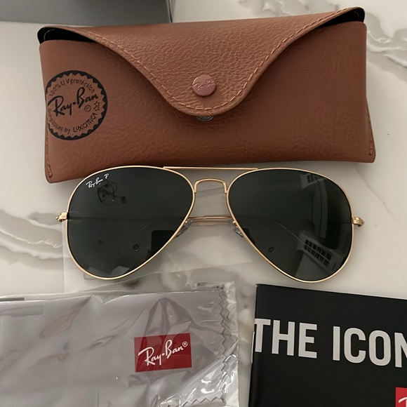 NWT Ray-Ban Large Aviator Arista Green Polarized Metal Sunglasses 😎